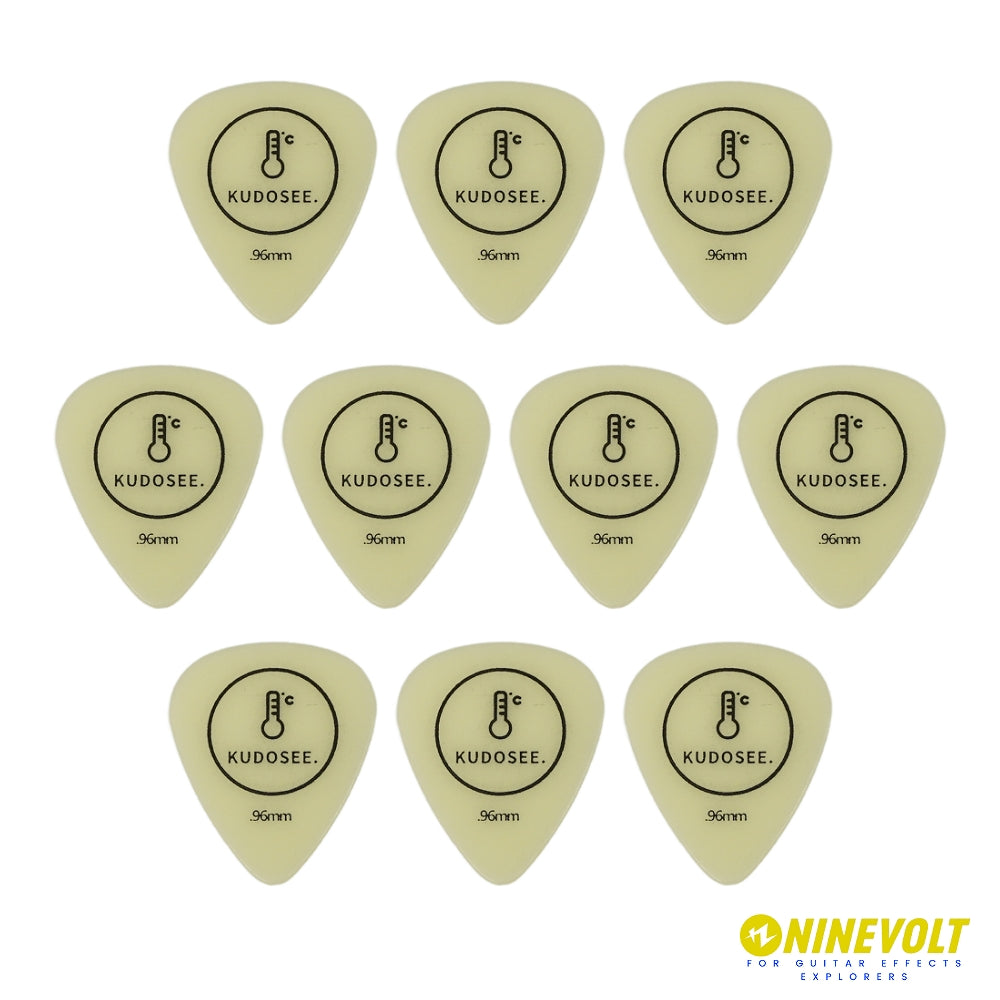 【送料無料】9℃ - オリジナルピック 0.96mm 蓄光タイプ | アメリカ製 ギターピック 蓄光 夜光 【ゆうパケット対応可能】