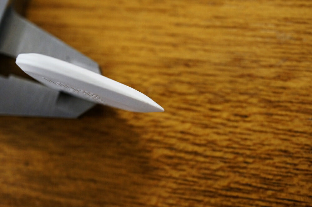 ChickenPicks - Light Pick (2.2mm ティアドロップタイプ):1枚 【ゆうパケット対応可能】