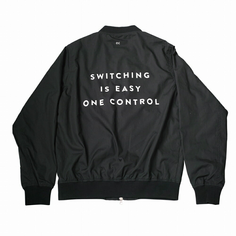 One Control スタジアムジャケット (背面 Switching is Easy プリント) ブラック