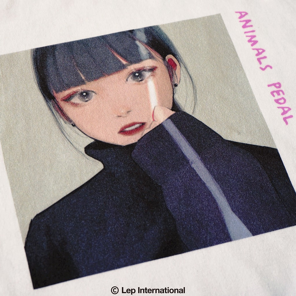 Animals Pedal Custom Illustrated Tシャツ by might 日差し 【ゆうパケット対応可能】