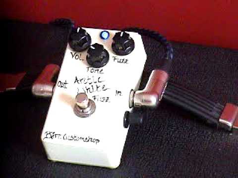 BJFE - Arctic White Fuzz | ファズ ギター エフェクター – NINEVOLT