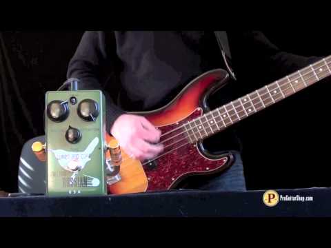 Wren and Cuff - Tall Font Russian | ファズ ベース エフェクター