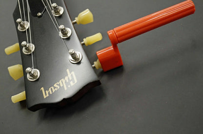 9℃　Basic Guitar String Winder 厚みが選べるオリジナルピック付き  /  ワインダー 弦交換 チューニング【ゆうパケット対応可能】